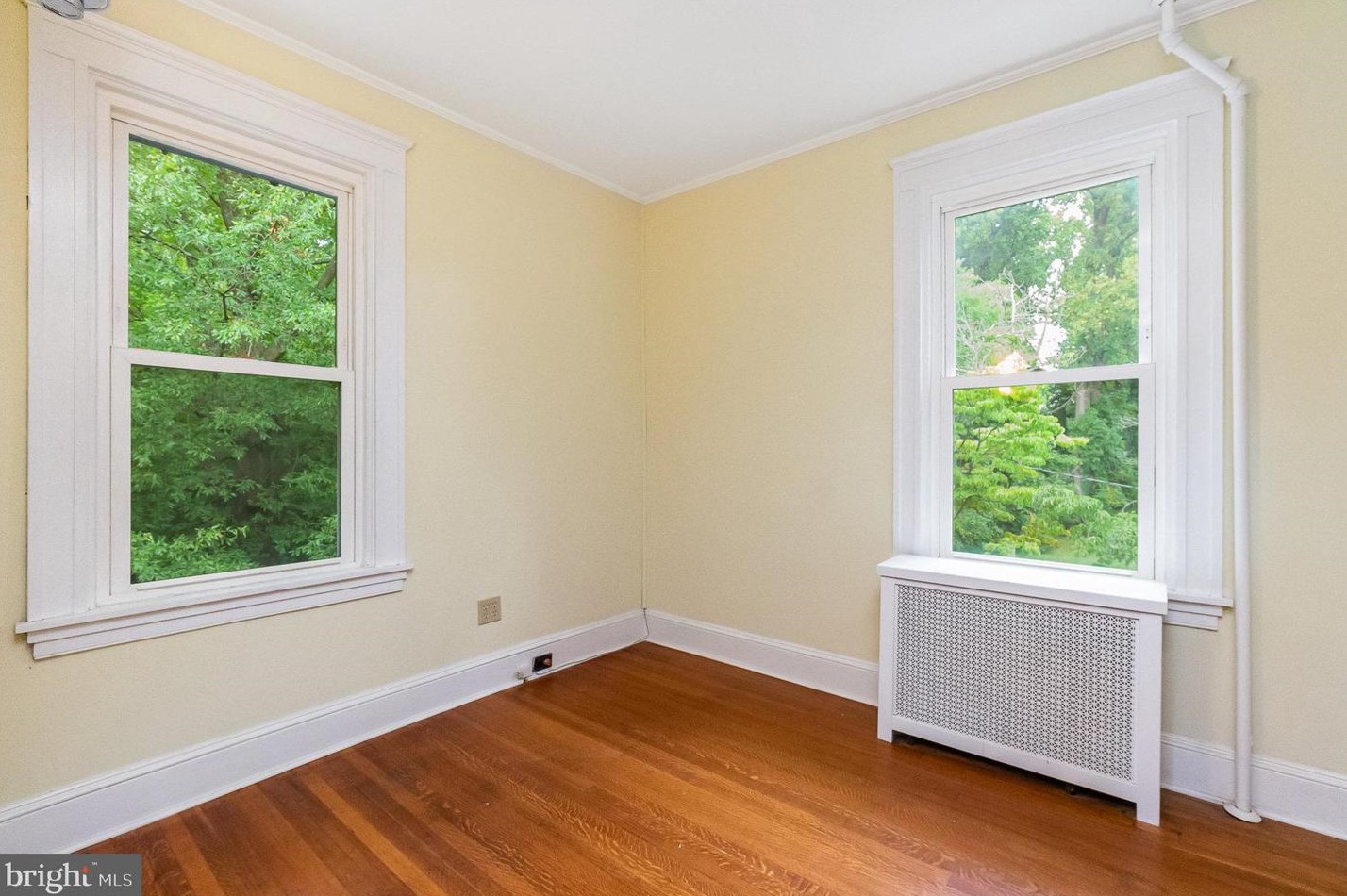 2701 Whitney Ave, Baltimore MD 21215-4026 exterior