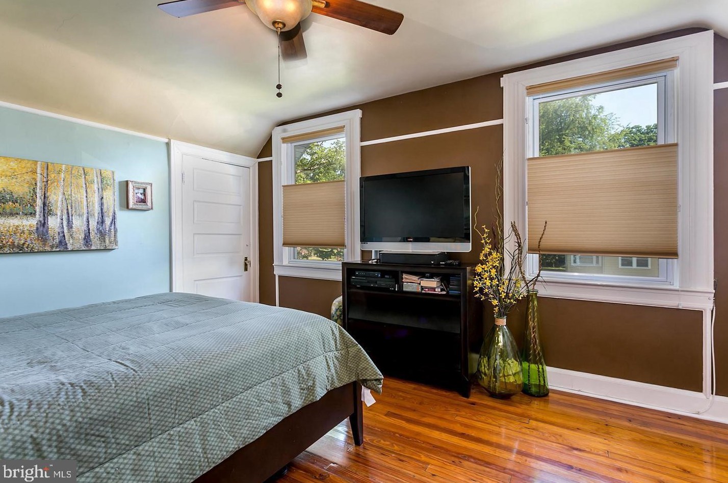 3205 Howard Park Ave, Baltimore MD 21207-6741 exterior