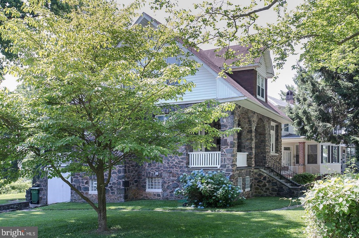 3205 Howard Park Ave, Baltimore MD 21207-6741 exterior