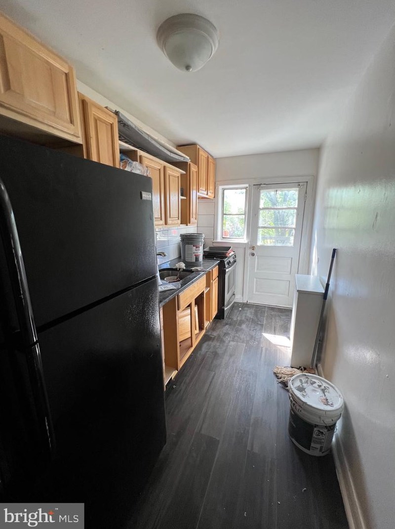 3902 8th St, Baltimore MD  21225-2116 exterior