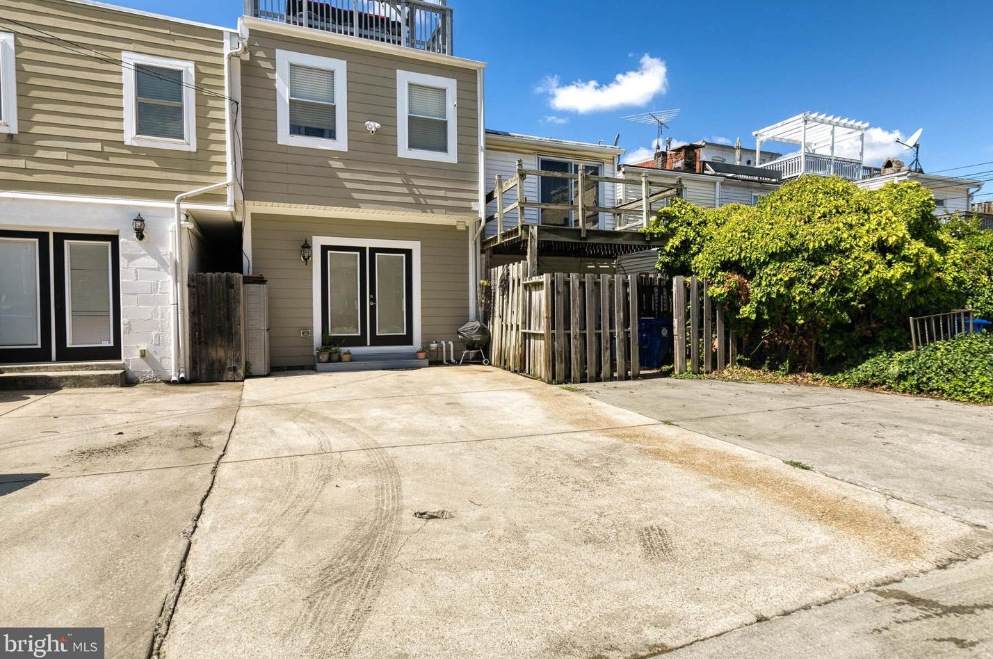 1337 Charles St, Baltimore MD 21230-4226 exterior