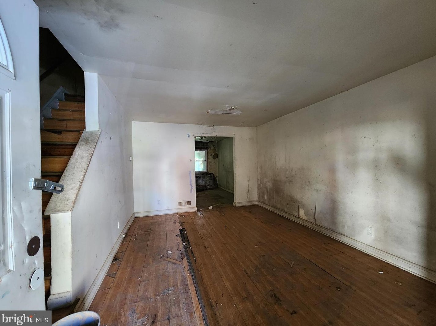 3105 Frisby St, Baltimore MD  21218-3520 exterior