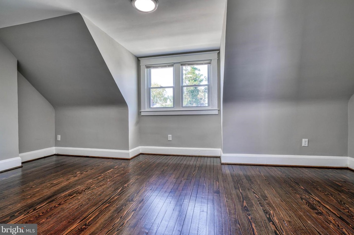 813 Woodington Rd, Baltimore MD  21229-1839 exterior