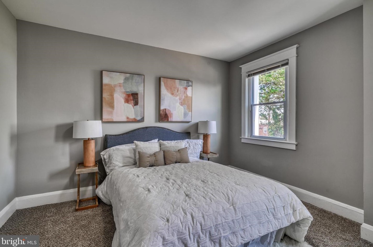 813 Woodington Rd, Baltimore MD  21229-1839 exterior