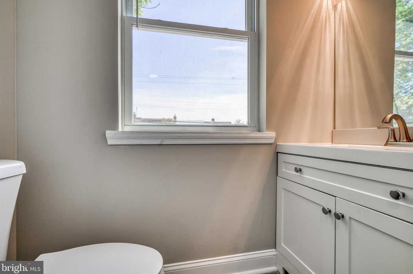 813 Woodington Rd, Baltimore MD  21229-1839 exterior