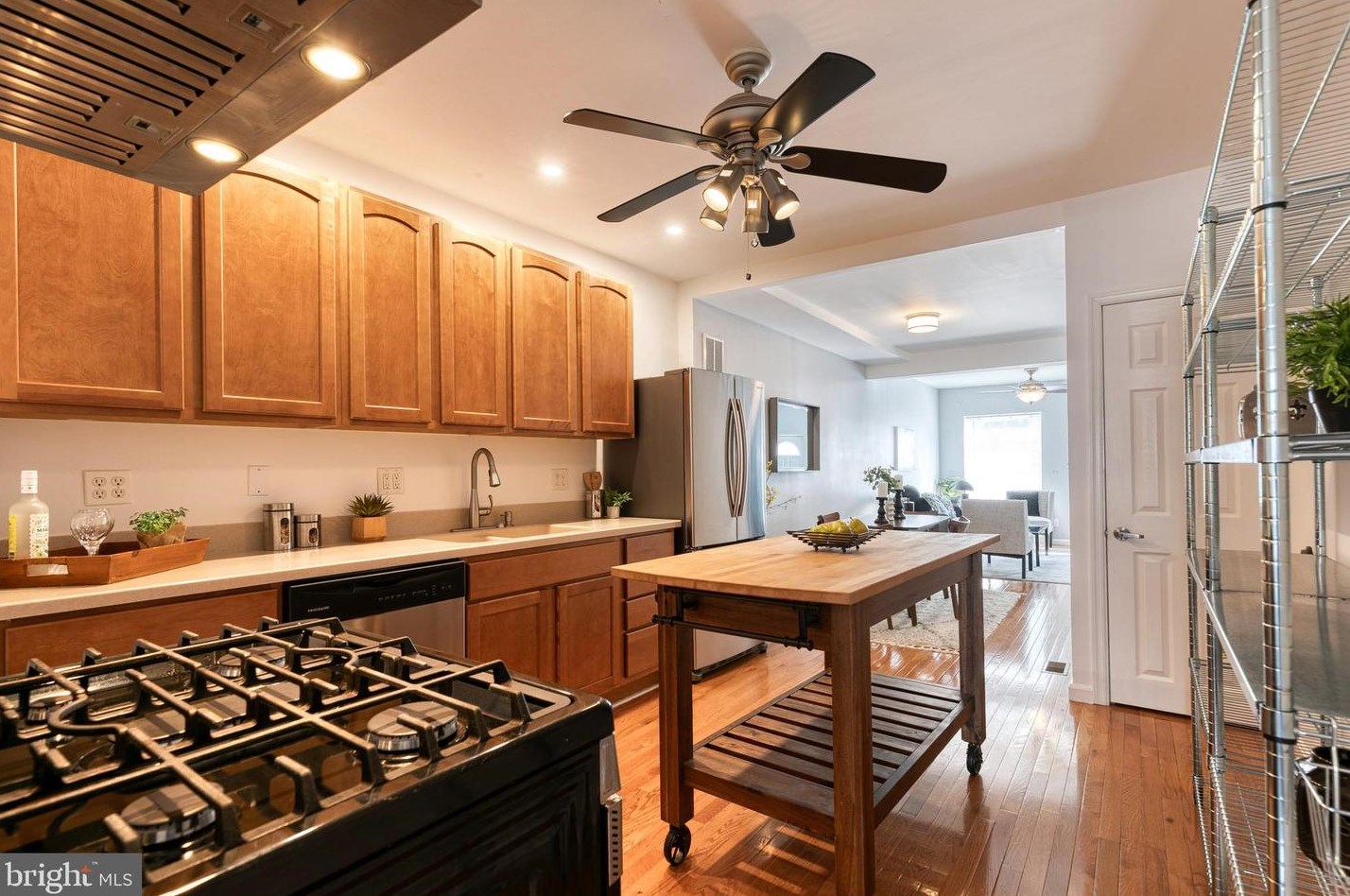 130 Curley St, Baltimore MD  21224-1331 exterior