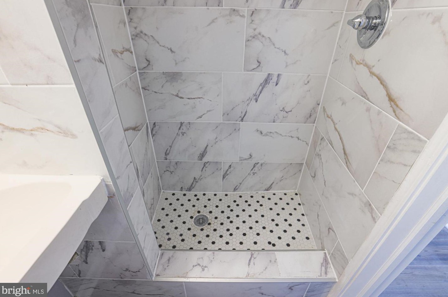 4902 Lindsay Rd, Baltimore MD 21229-1201 exterior