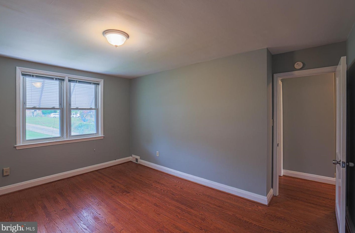 4902 Lindsay Rd, Baltimore MD 21229-1201 exterior