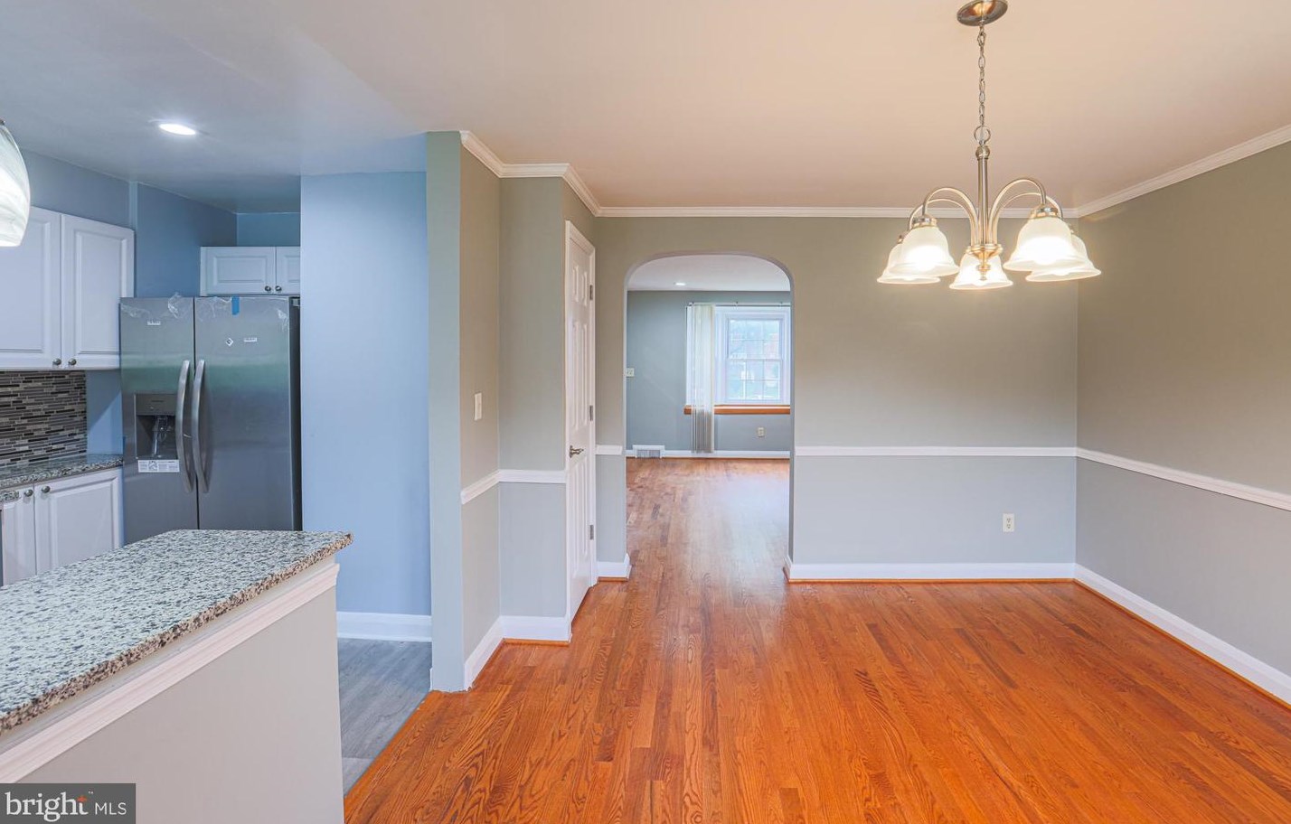 4902 Lindsay Rd, Baltimore MD 21229-1201 exterior