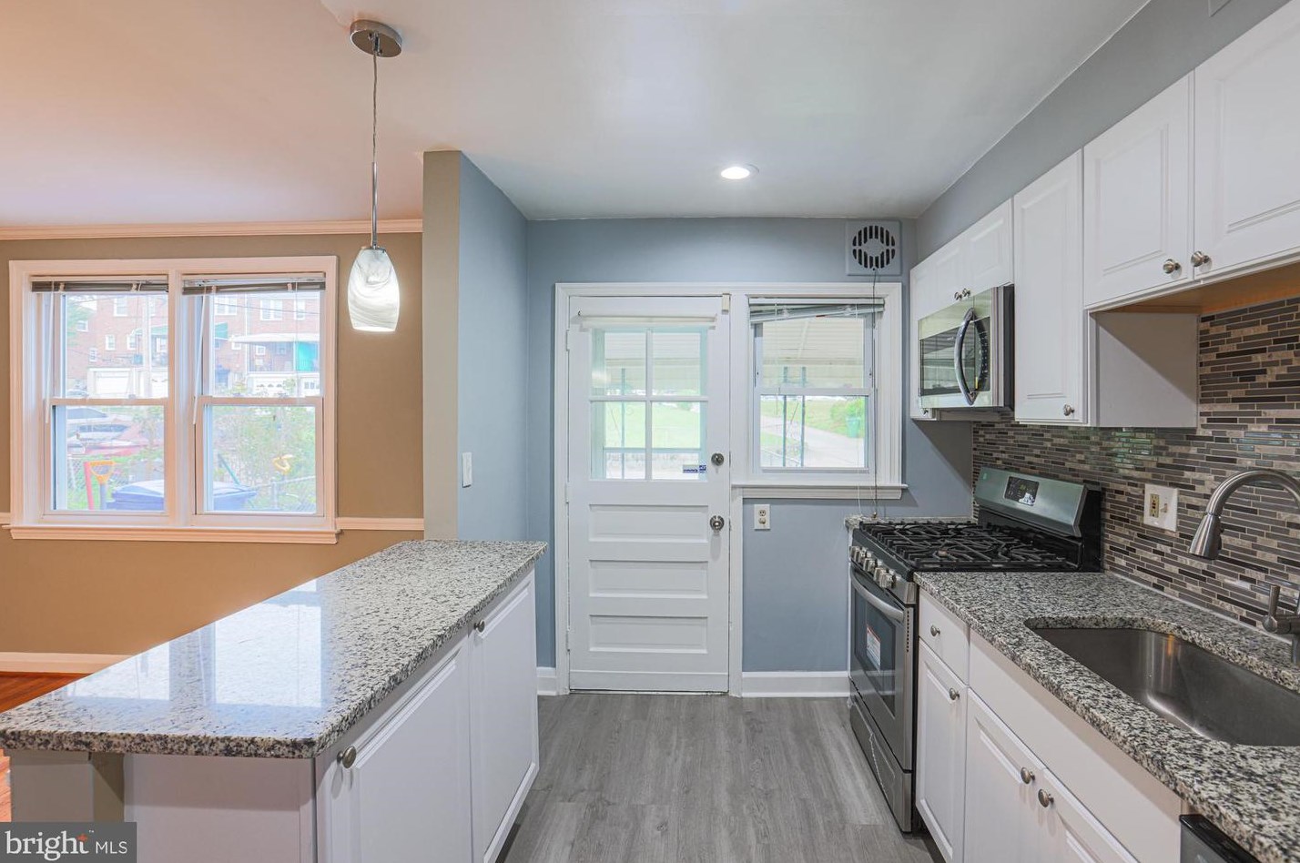 4902 Lindsay Rd, Baltimore MD 21229-1201 exterior