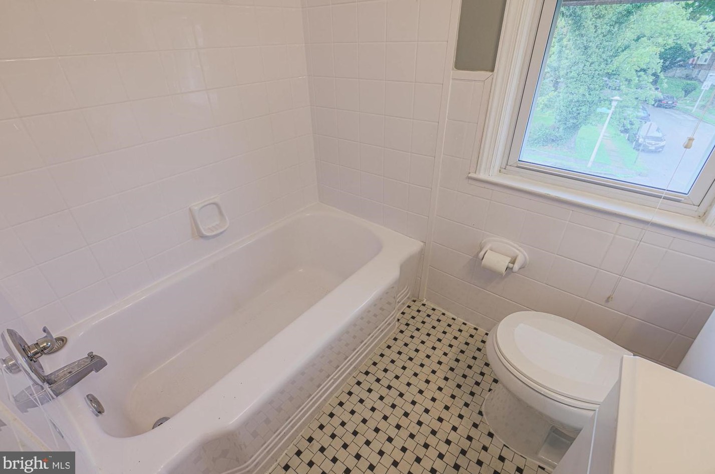 4902 Lindsay Rd, Baltimore MD 21229-1201 exterior