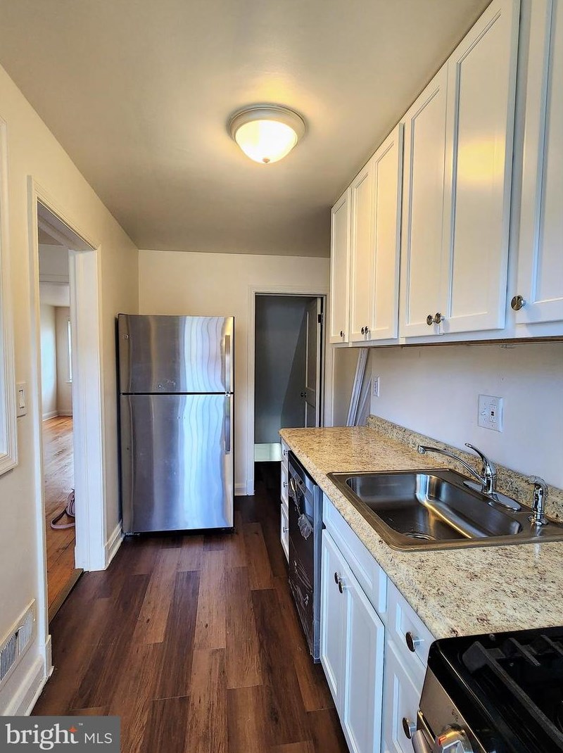 3712 Elmley Ave, Baltimore MD  21213-1922 exterior