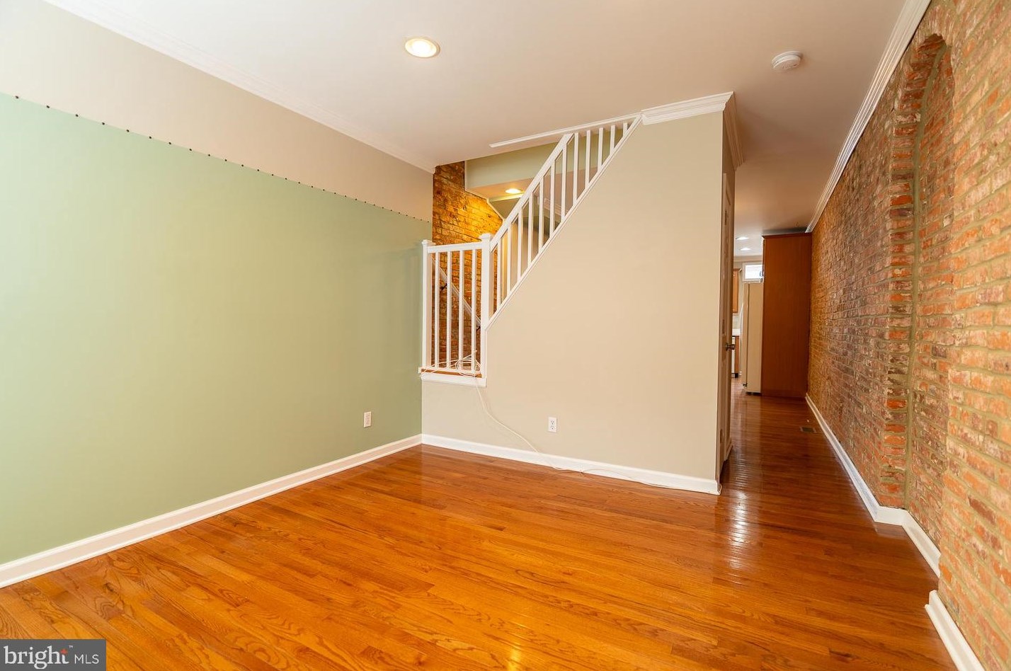 114 Burnett St, Baltimore MD  21230-3704 exterior