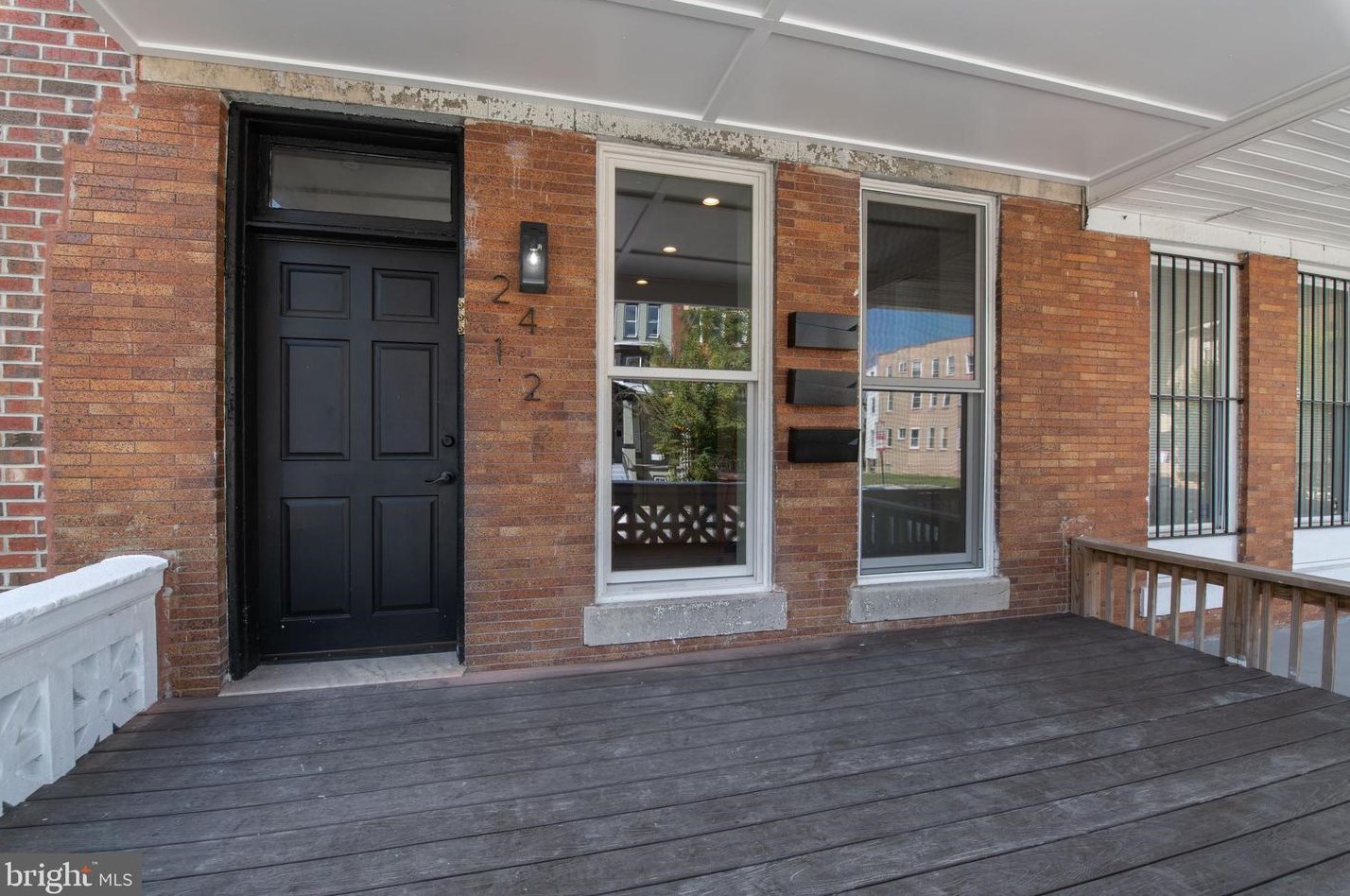 2412 Lakeview Ave, Baltimore MD  21217-4748 exterior