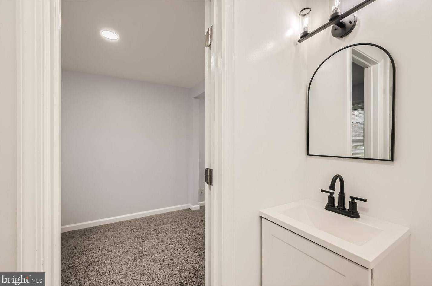 4504 Powell Ave, Baltimore MD  21206-2741 exterior