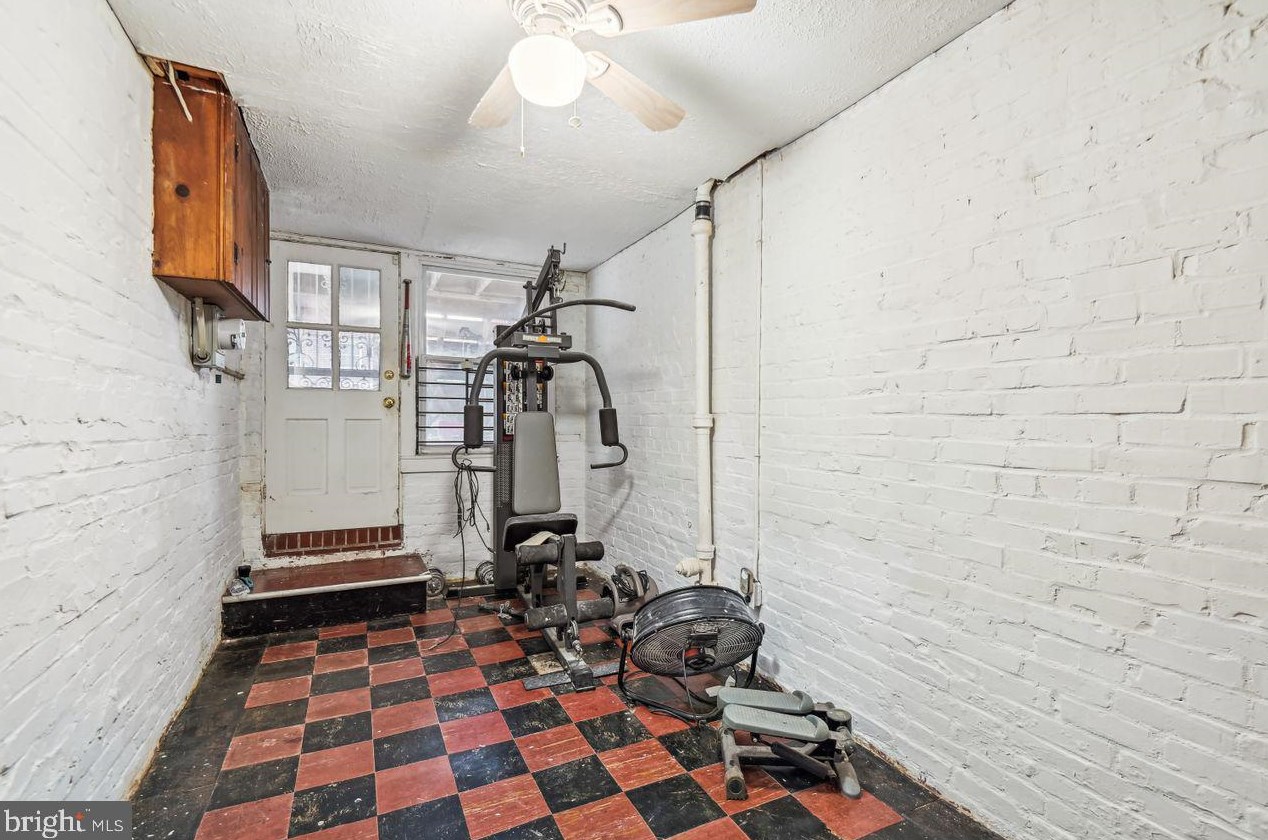 4353 Sheldon Ave, Baltimore MD 21206-6436 exterior