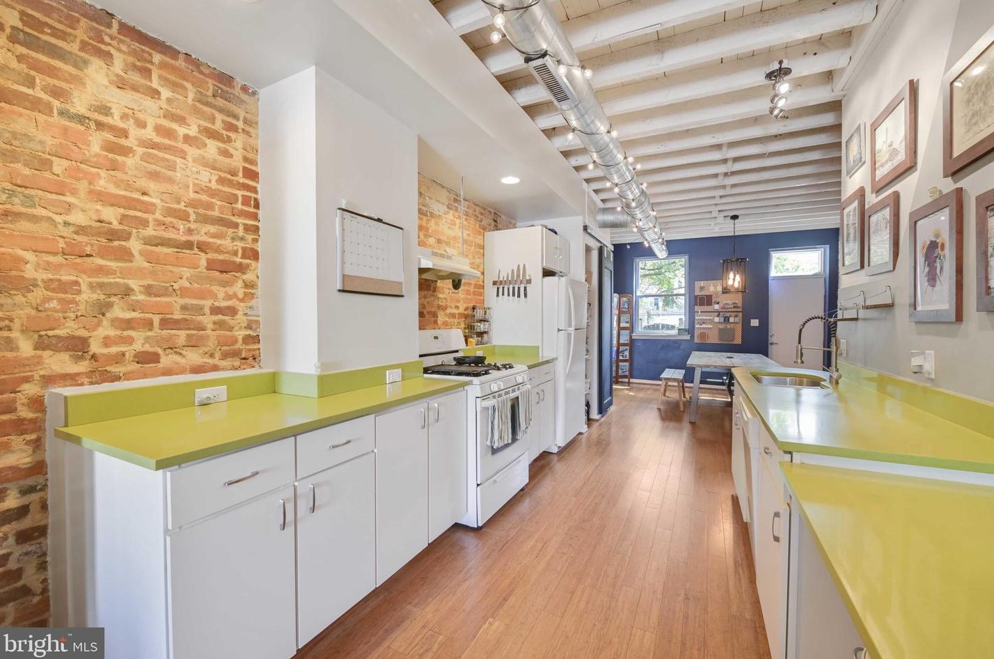 2639 Howard St, Baltimore MD  21218-4508 exterior
