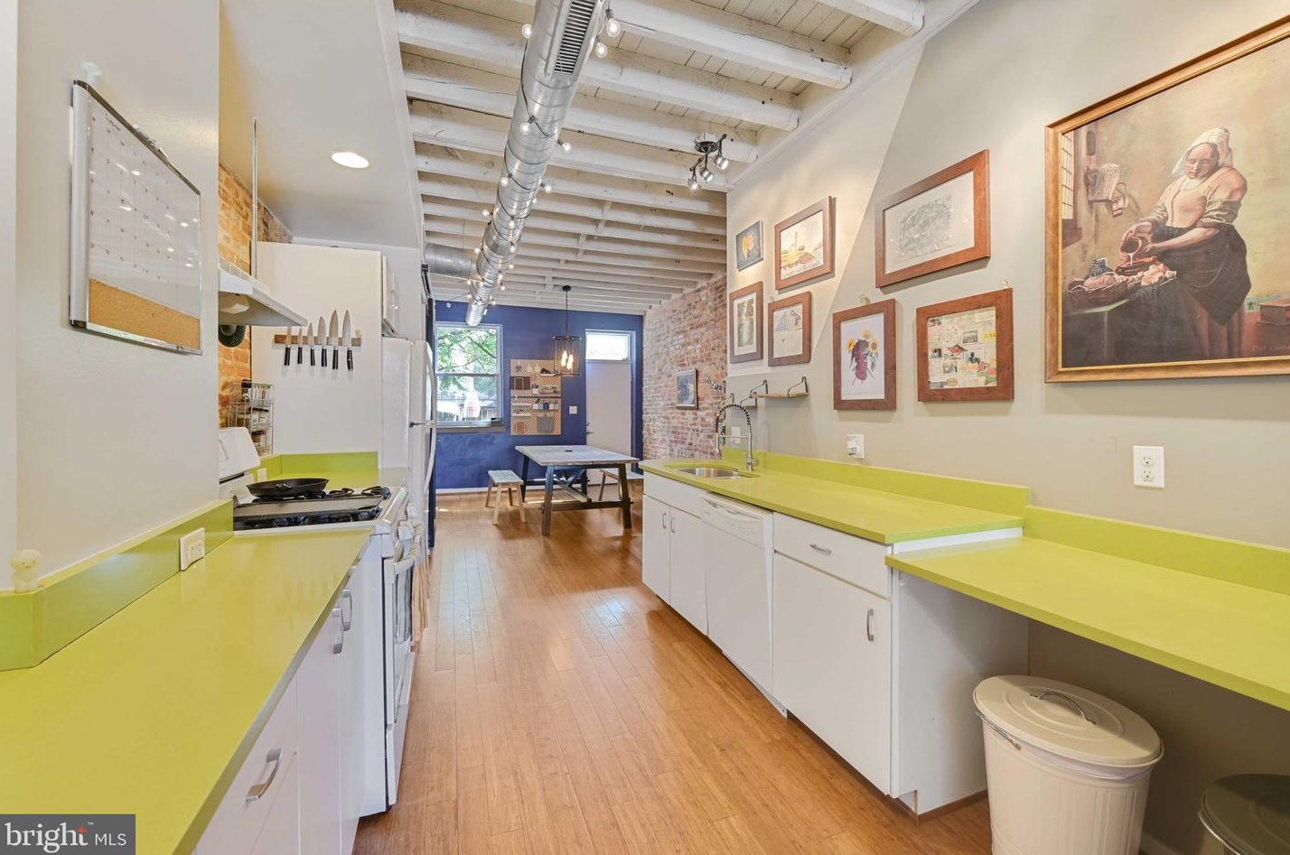 2639 Howard St, Baltimore MD  21218-4508 exterior
