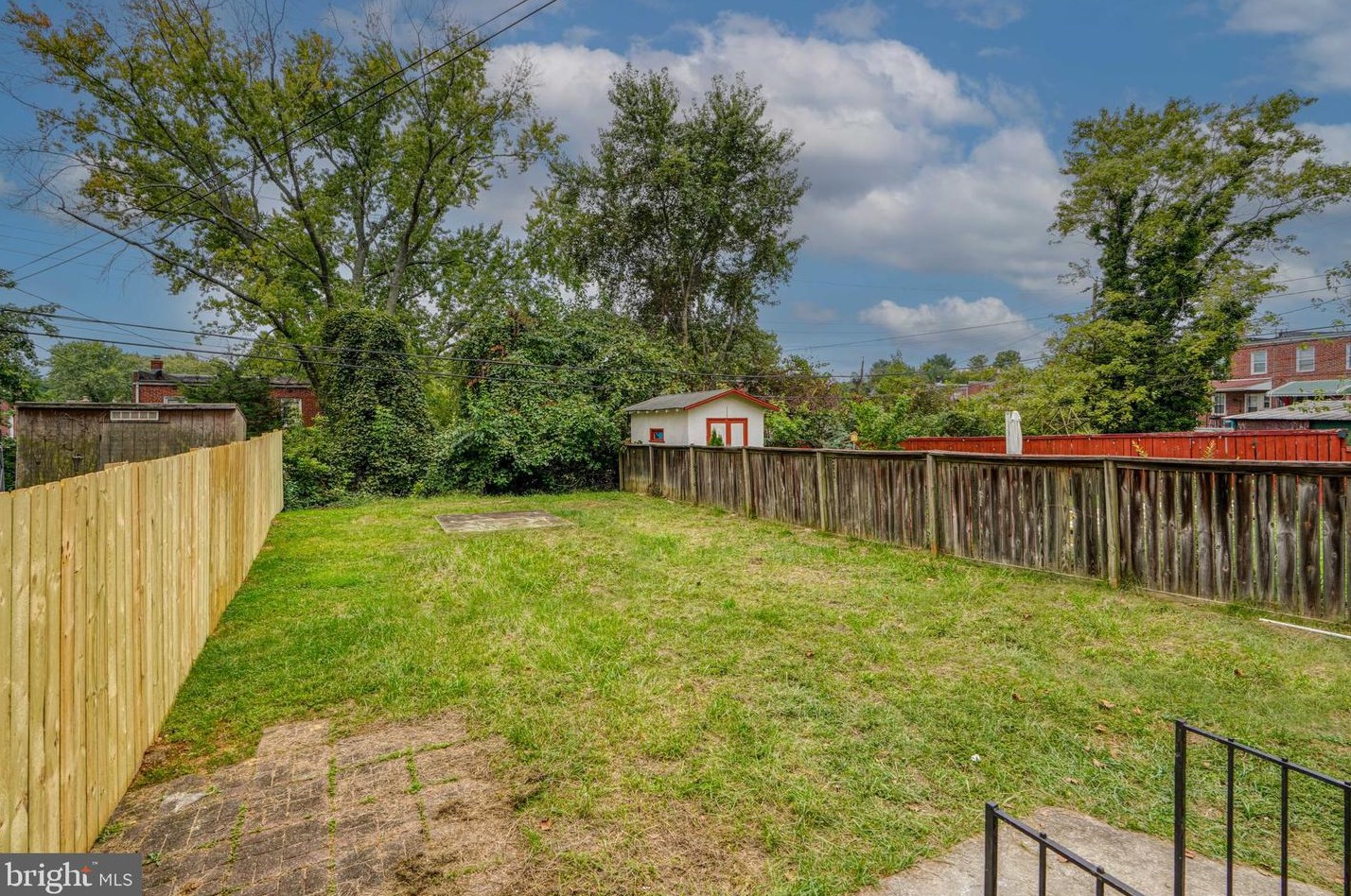 3705 Bayonne Ave, Baltimore MD 21206-2836 exterior