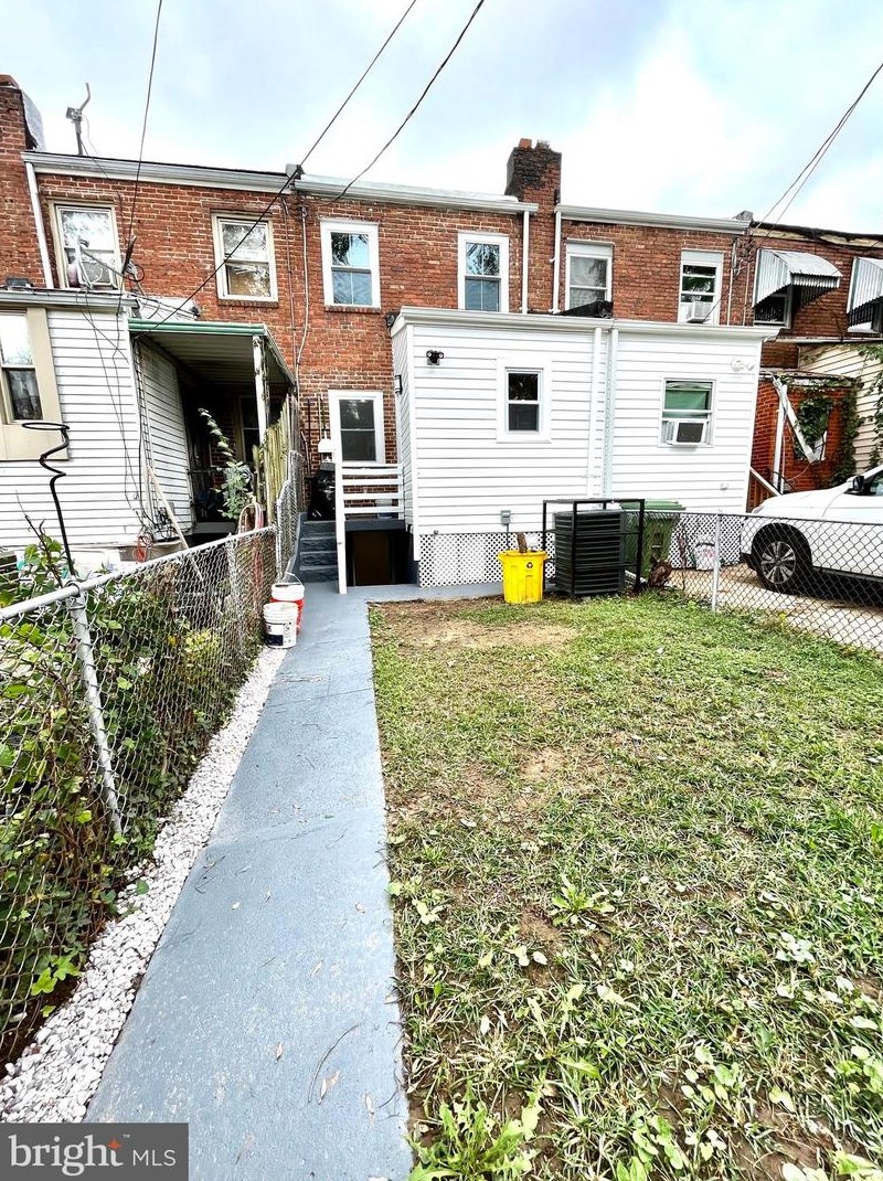 3531 Horton Ave, Baltimore MD 21225-1844 exterior