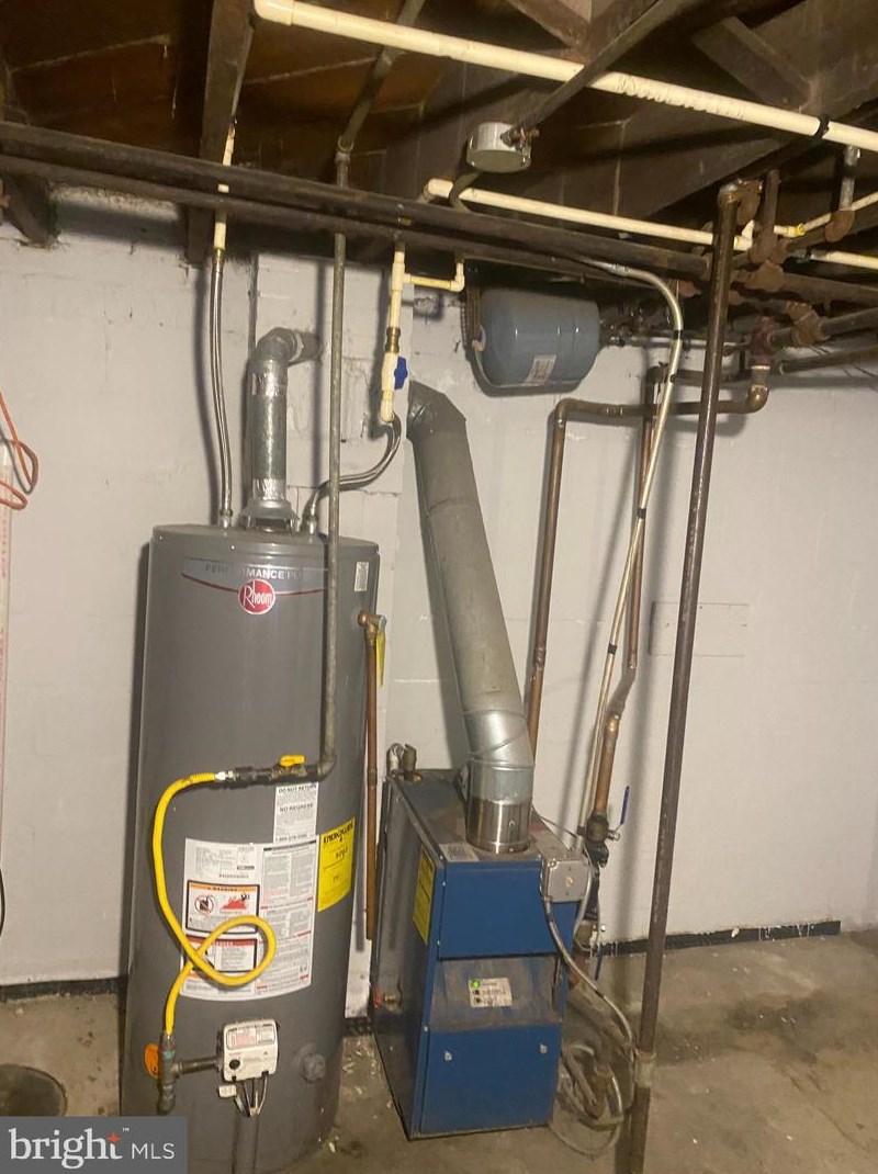 1617 Popland St, Baltimore MD 21226-1215 exterior