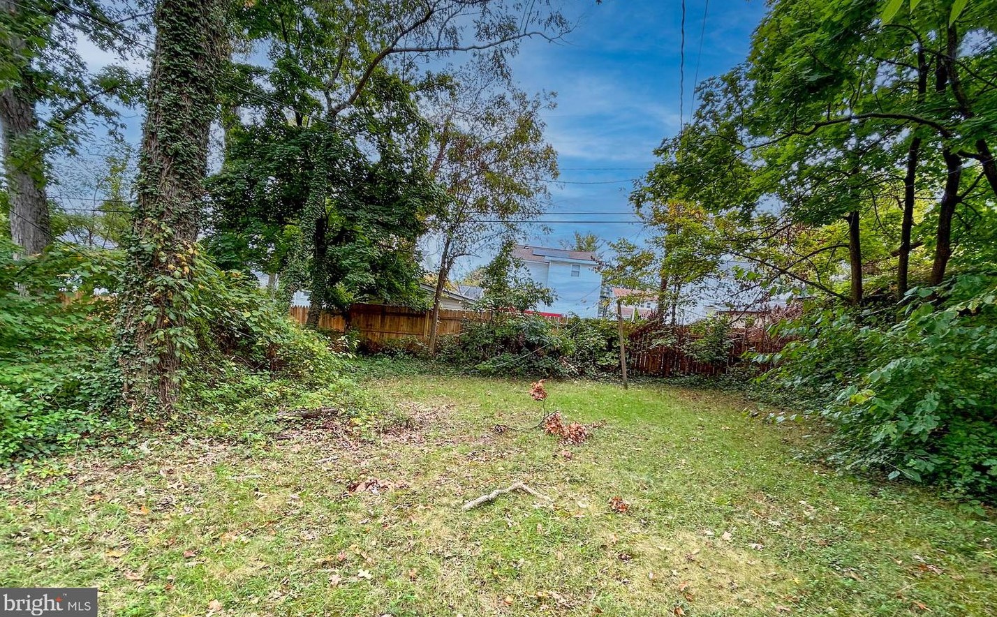 2903 Woodland Ave, Baltimore MD  21215-6406 exterior