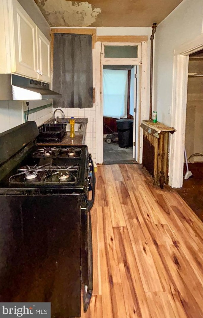 2903 Woodland Ave, Baltimore MD  21215-6406 exterior