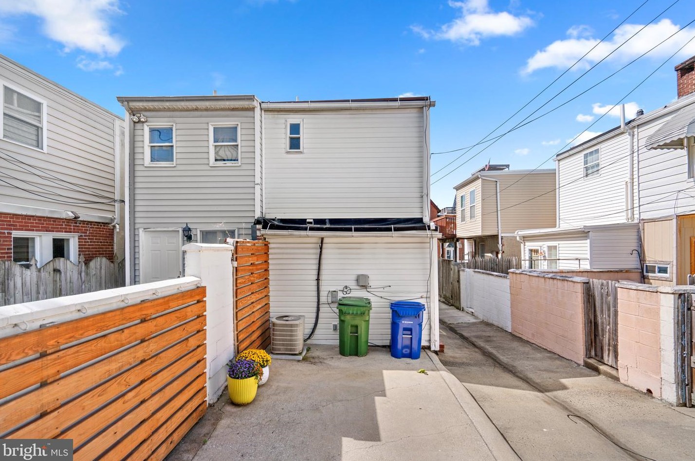 1303 Patapsco St, Baltimore MD 21225-4019 exterior