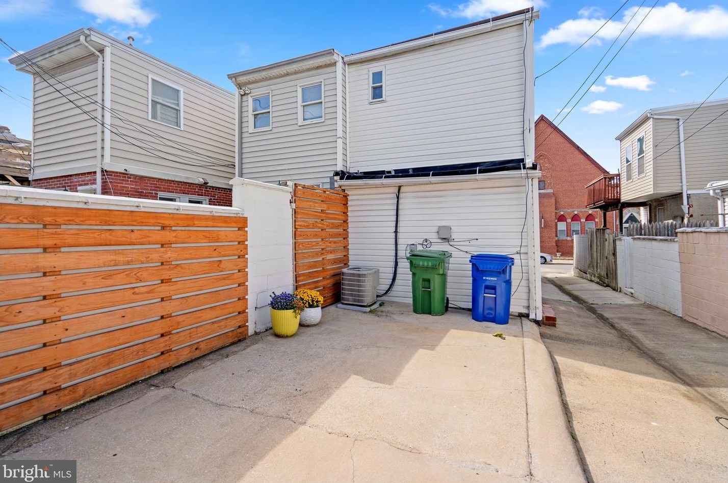 1303 Patapsco St, Baltimore MD 21225-4019 exterior