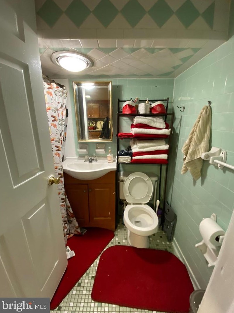 821 Umbra St, Baltimore MD  21224-4612 exterior