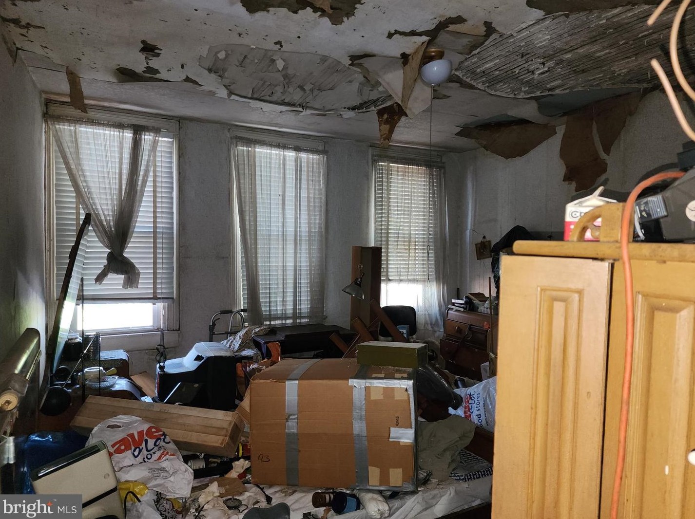 623 Pitcher St, Baltimore MD 21217-2911 exterior