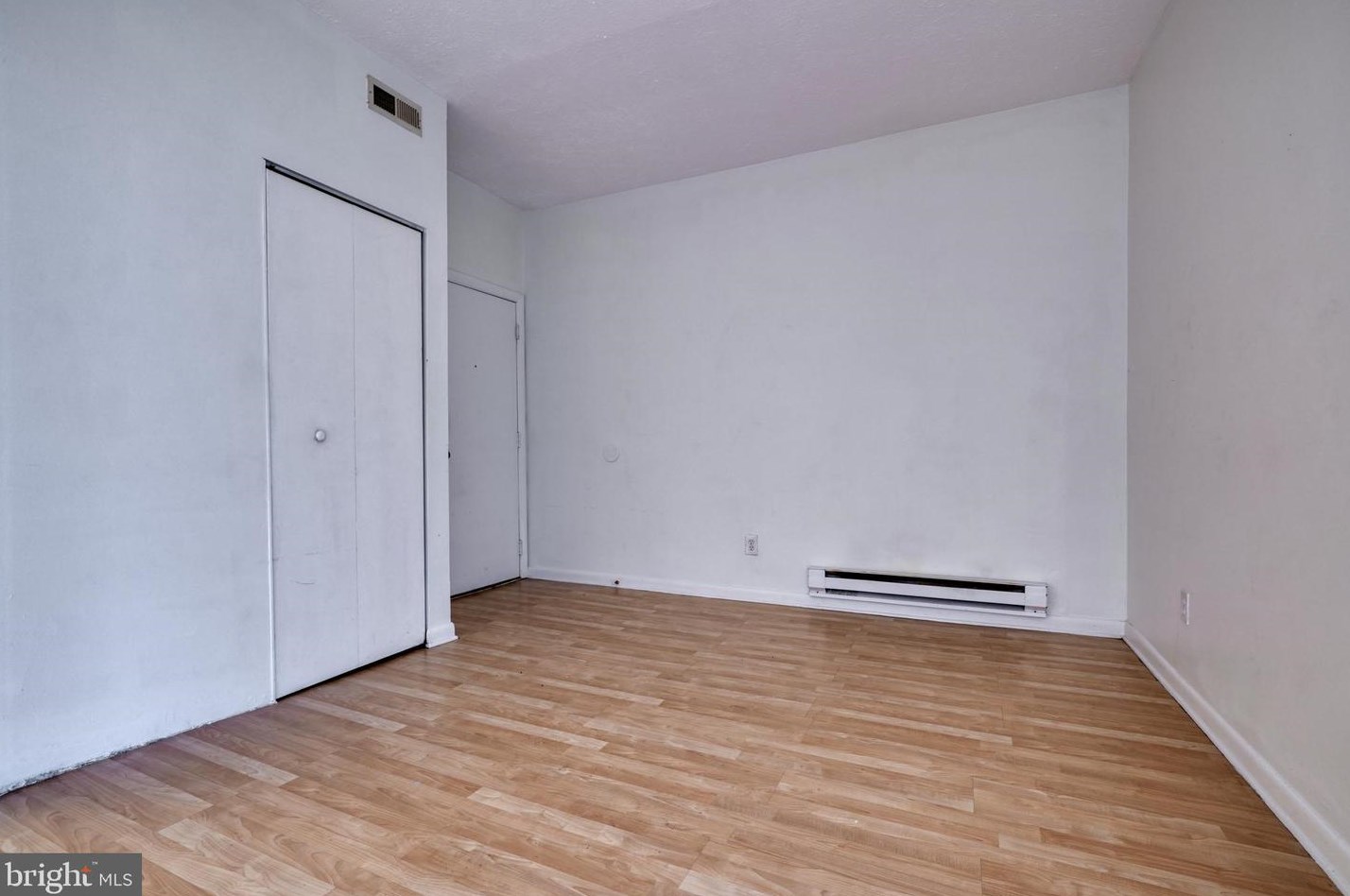 322 Paca St, Baltimore MD 21201-1814 exterior