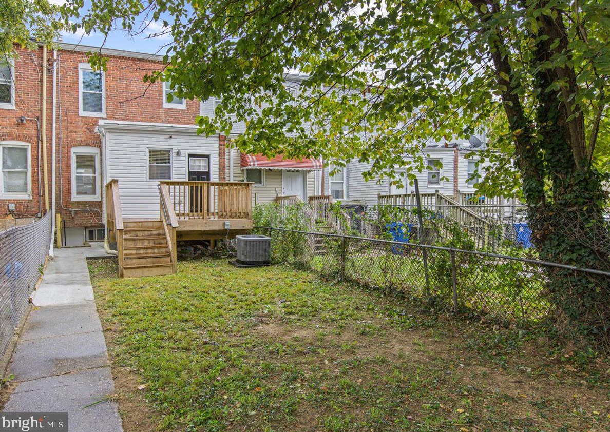 3630 Manchester Ave, Baltimore MD  21215-5922 exterior