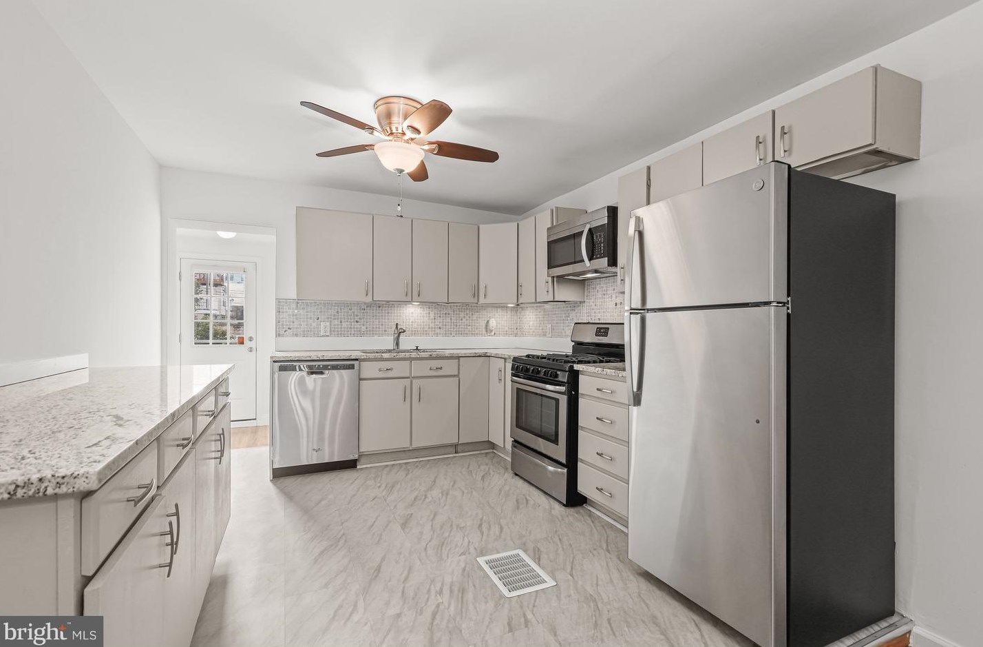 5 Heath St, Baltimore MD  21230-4815 exterior
