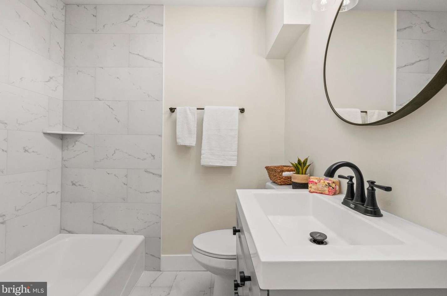 3652 Clarenell Rd, Baltimore MD  21229-5138 exterior