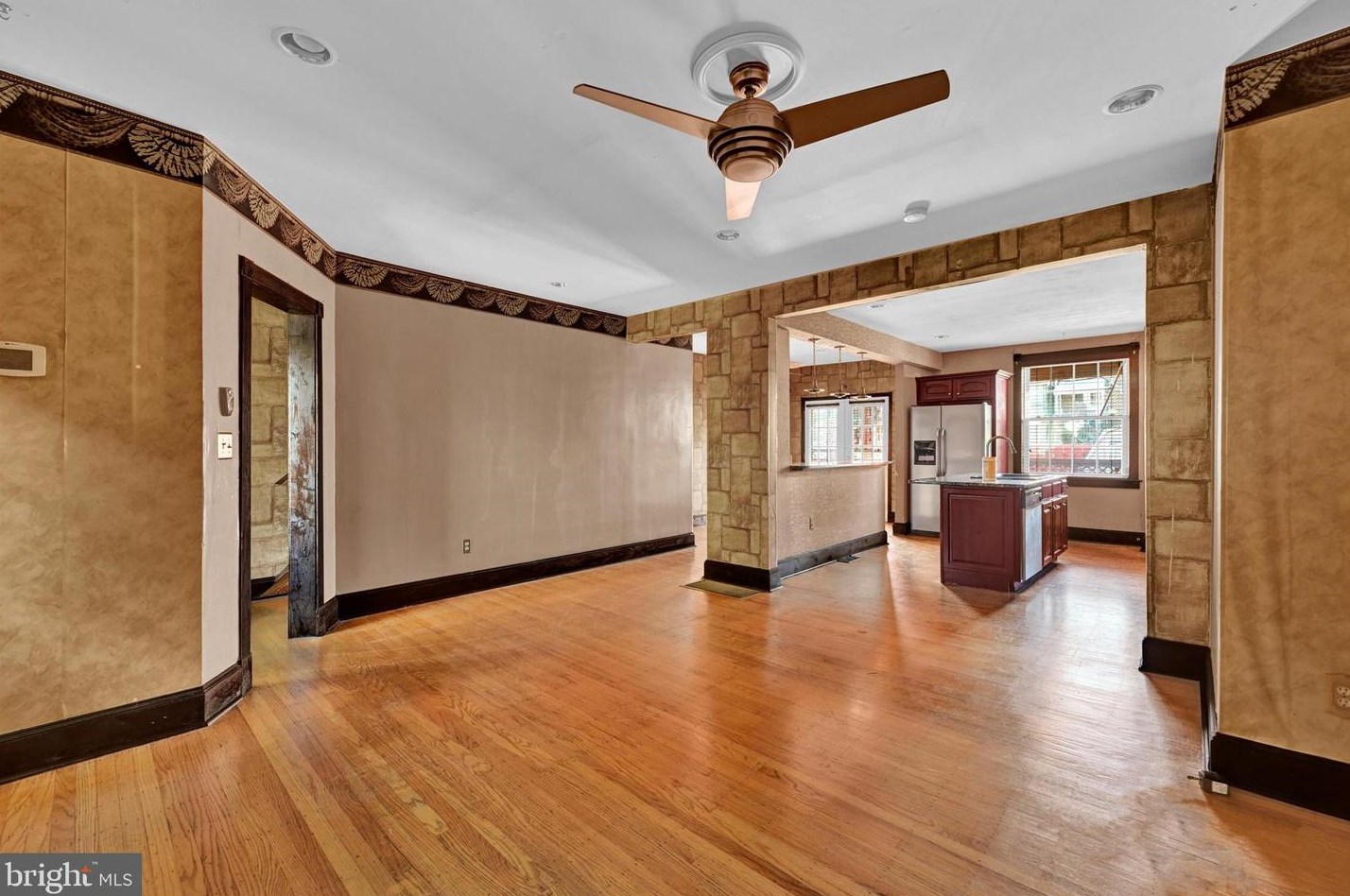 4348 Shamrock Ave, Baltimore MD  21206-6433 exterior