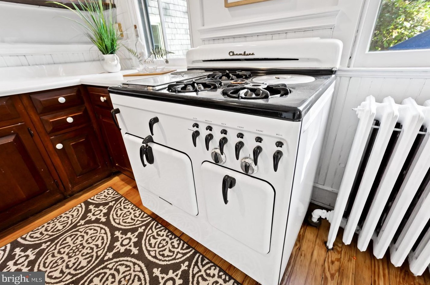 221 Alpine Rd, Baltimore MD  21210-2505 exterior