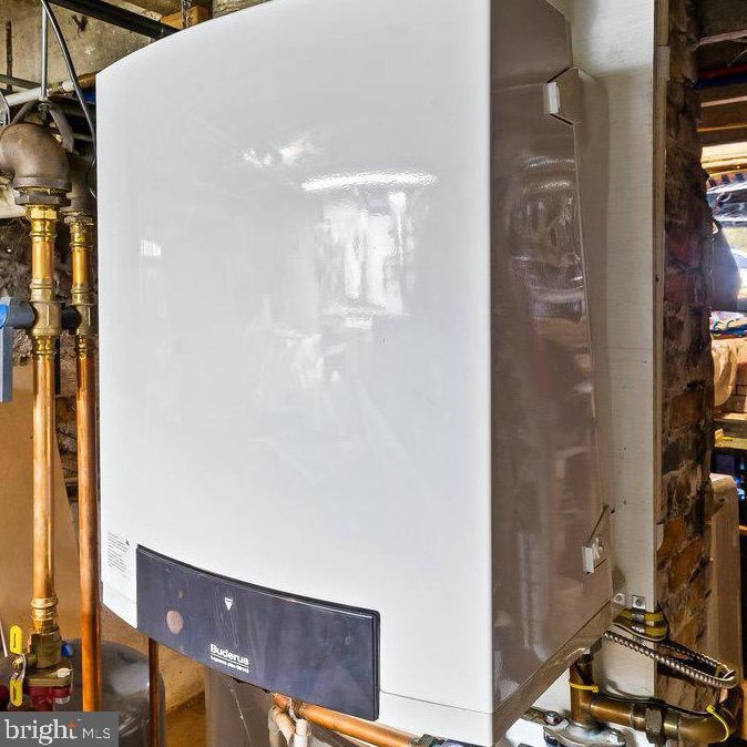 221 Alpine Rd, Baltimore MD  21210-2505 exterior