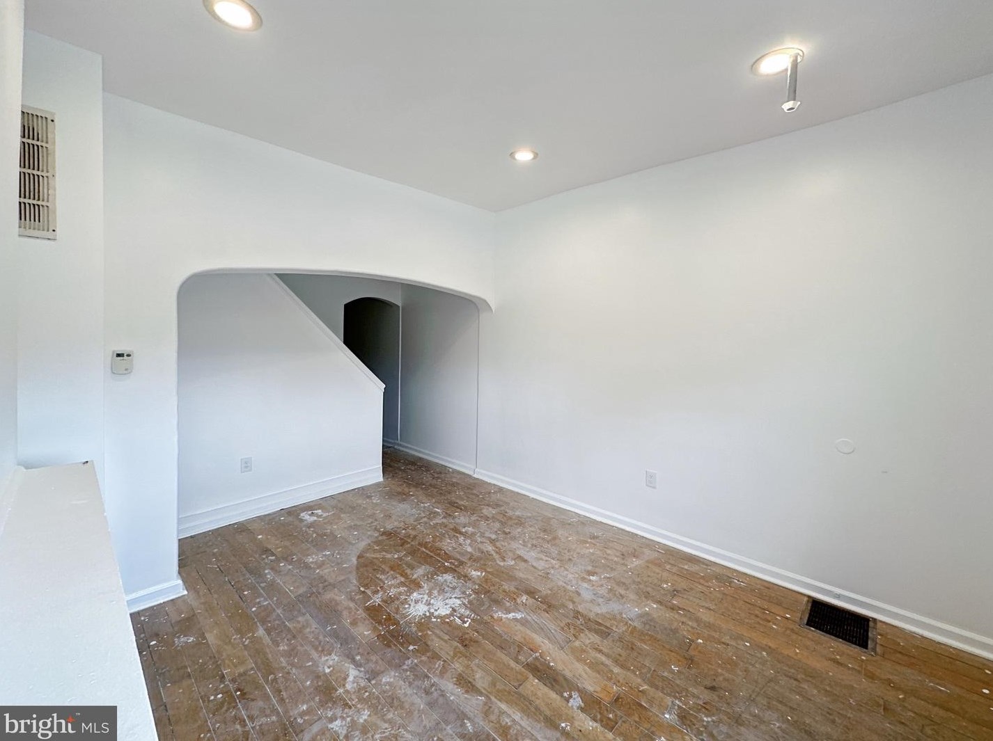 2907 Frederick Ave, Baltimore MD 21223-2207 exterior