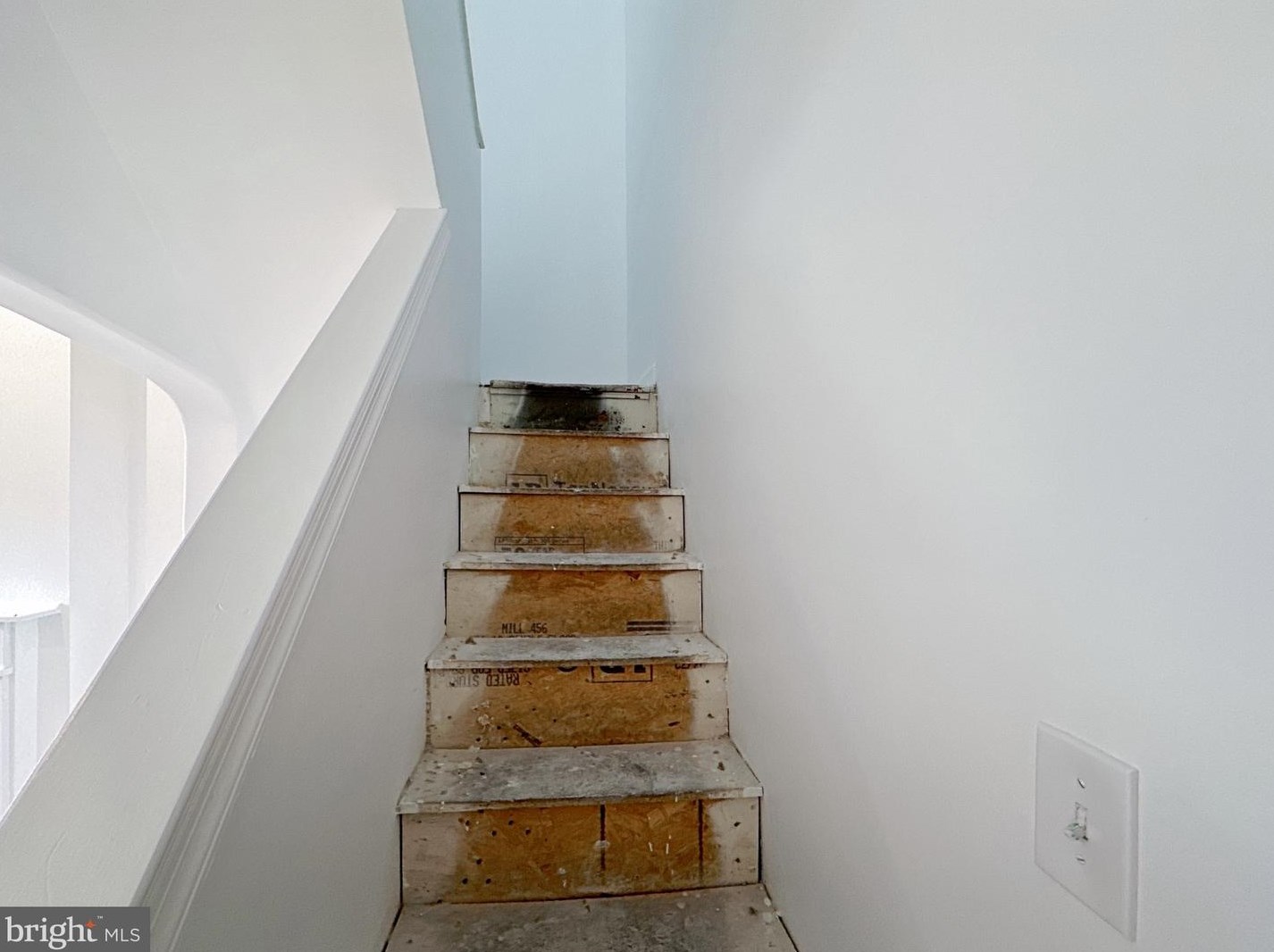 2907 Frederick Ave, Baltimore MD 21223-2207 exterior