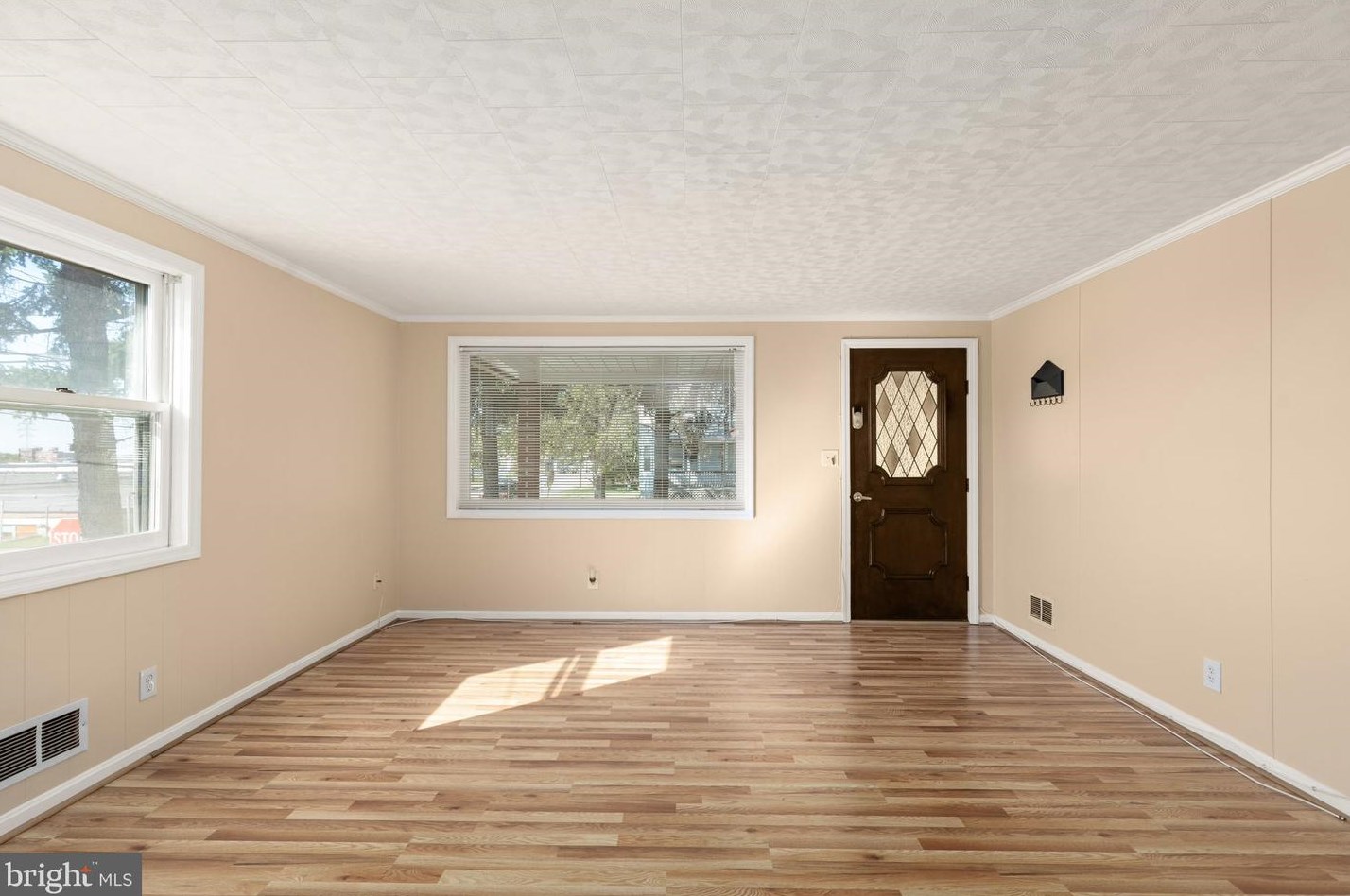 901 Kresson St, Baltimore MD  21224-4504 exterior