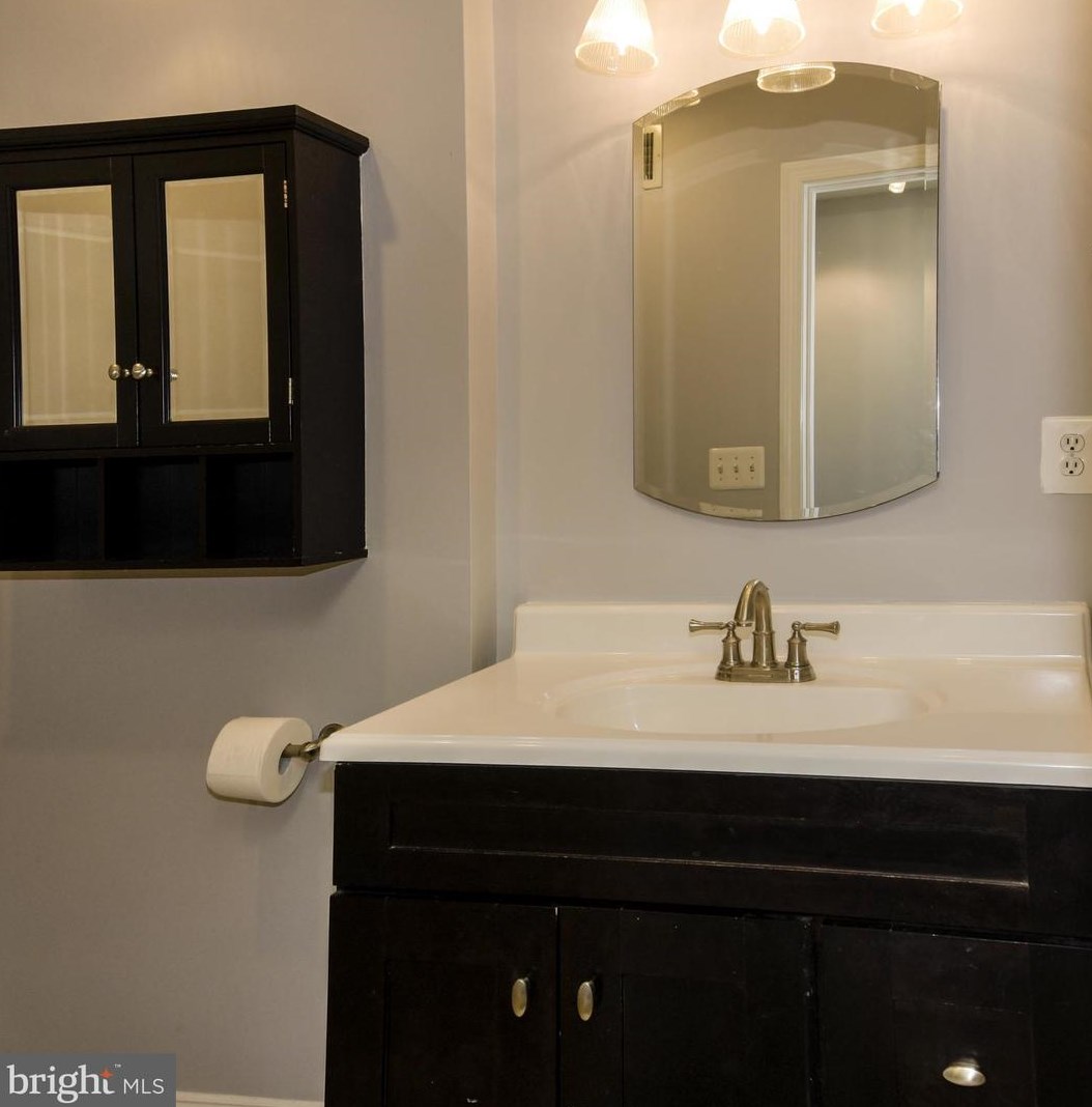 122 Ellwood Ave, Baltimore MD  21224-1307 exterior
