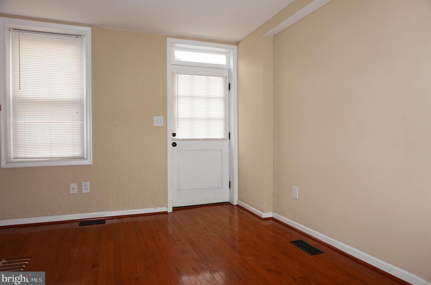 16 Cross St, Baltimore MD  21230-4036 exterior