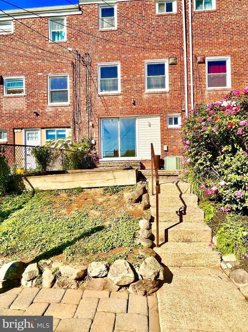 1443 Roland Heights Ave, Baltimore MD  21211-1212 exterior