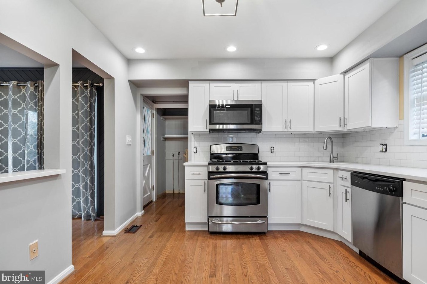 4518 Weitzel Ave, Baltimore MD  21214-2855 exterior