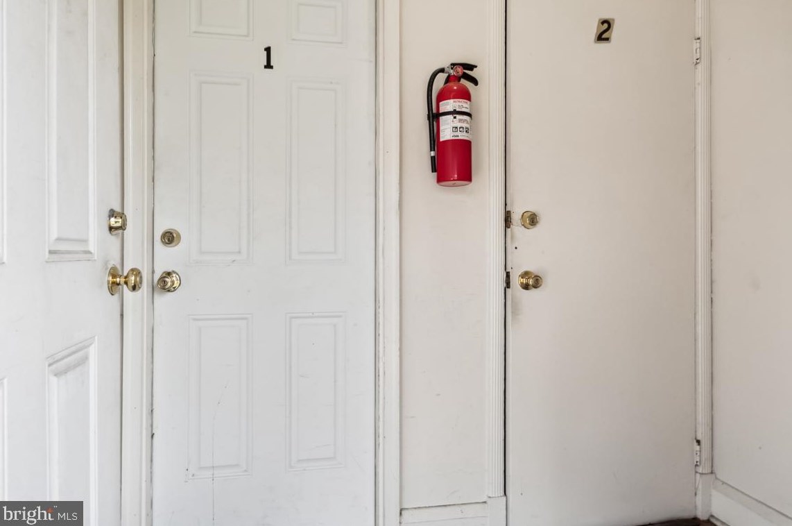 825 Woodington Rd, Baltimore MD  21229-1839 exterior