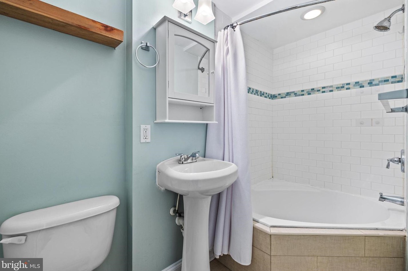 3305 Clyde St, Baltimore MD  21224-5126 exterior