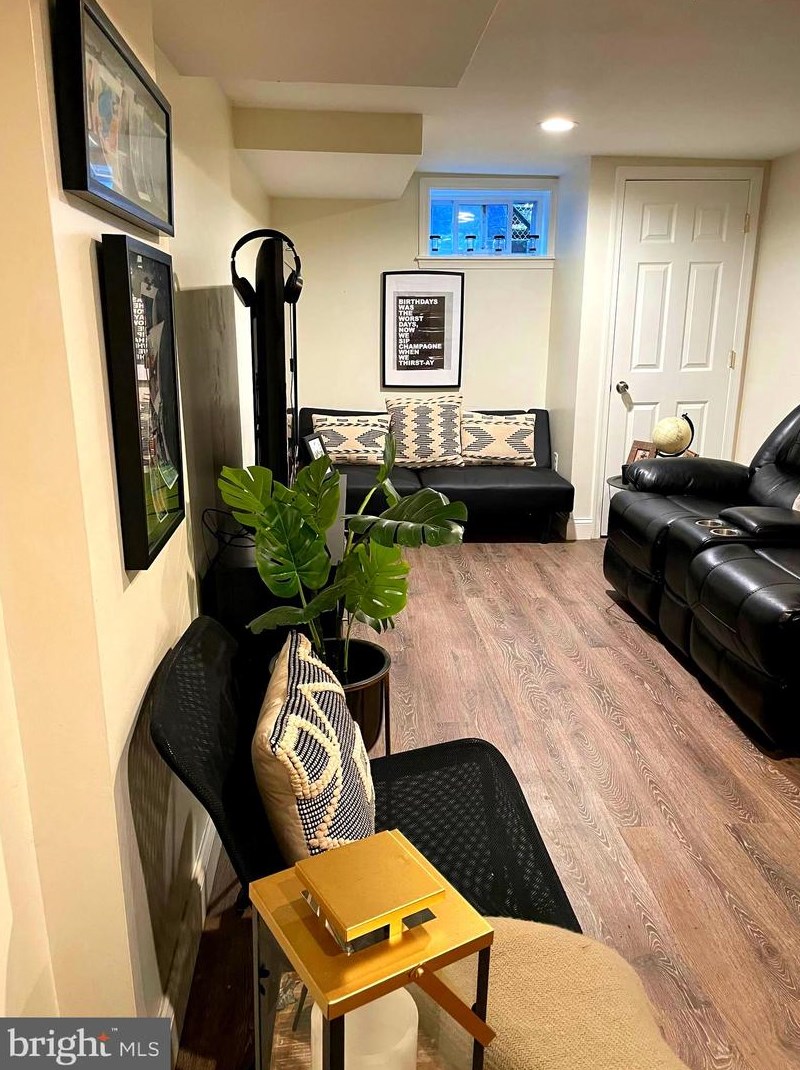 2824 Oakford Ave, Baltimore MD  21215-6812 exterior