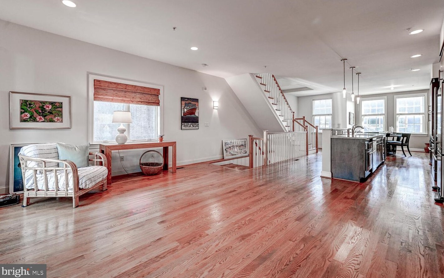 1320 Haubert St, Baltimore MD  21230-5220 exterior