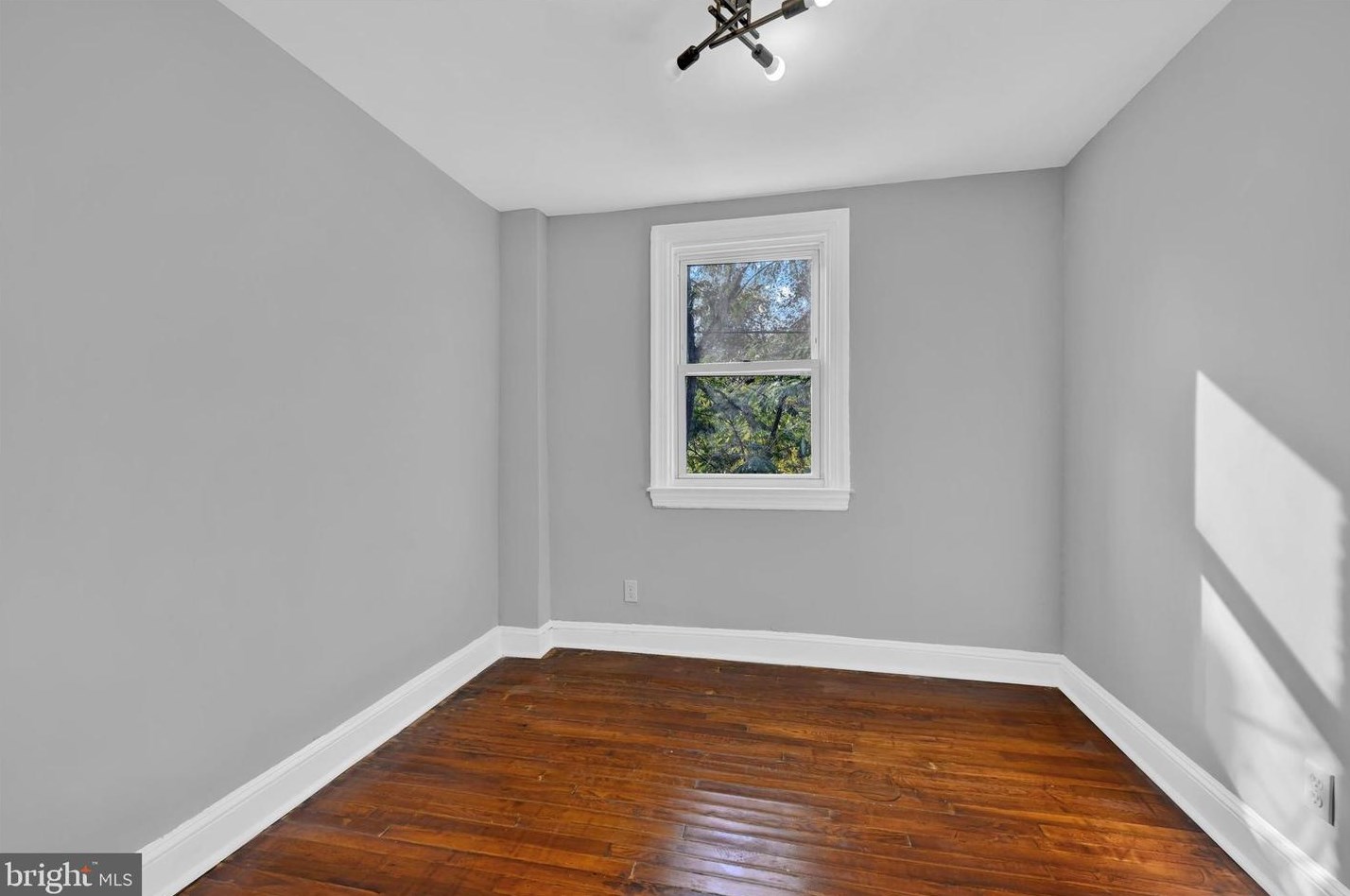 1210 Ashburton St, Baltimore MD  21216-4305 exterior